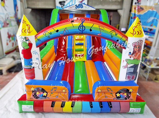 gioco-gonfiabile-scivolo-bambini (1)